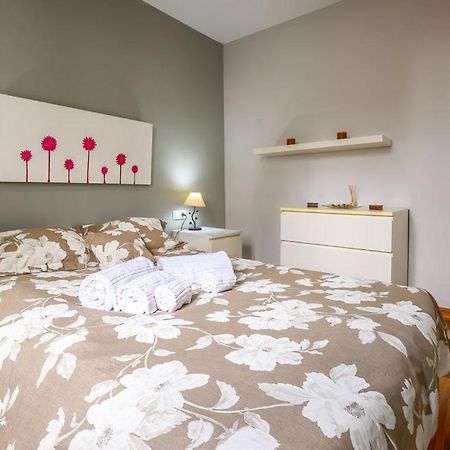 Bonito Apartamento En El Centro De Alcala De Guadaira Muy Cerca De Sevilla Exterior photo